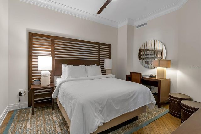 915 SEASIDE DRIVE 412, Sarasota, FL 34242