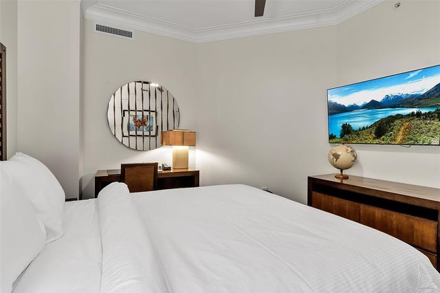 915 SEASIDE DRIVE 412, Sarasota, FL 34242