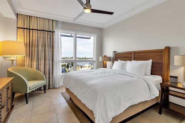 915 SEASIDE DRIVE 412, Sarasota, FL 34242