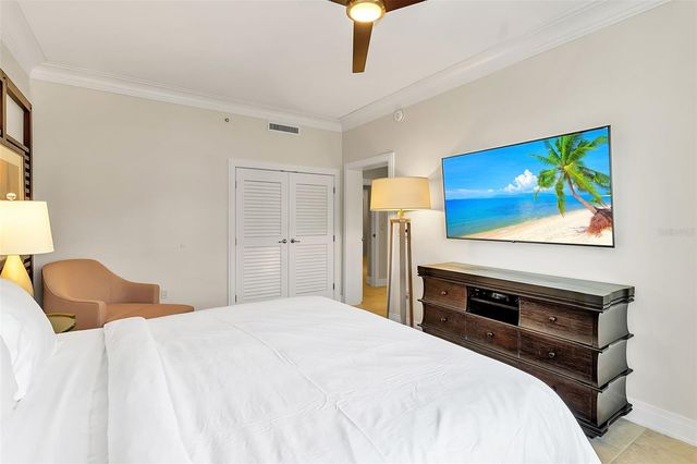 915 SEASIDE DRIVE 412, Sarasota, FL 34242