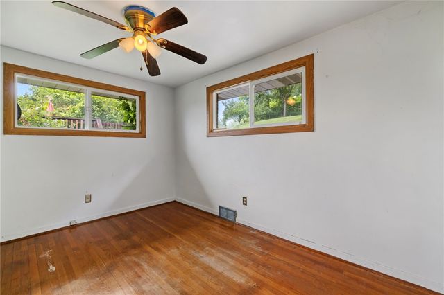 112 Chestnut Place, Manor, PA 15665