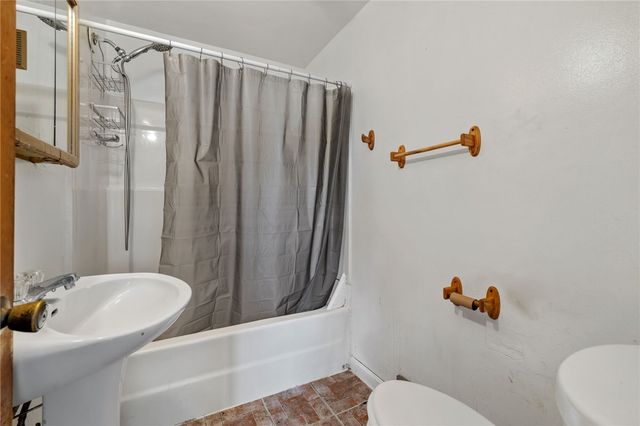 112 Chestnut Place, Manor, PA 15665