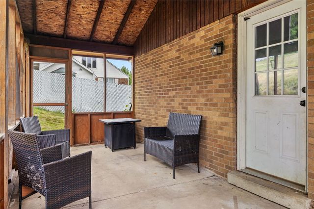 112 Chestnut Place, Manor, PA 15665