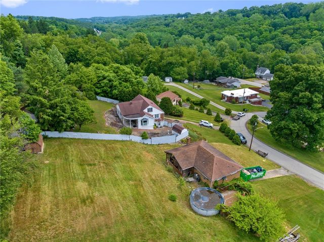 112 Chestnut Place, Manor, PA 15665