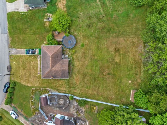 112 Chestnut Place, Manor, PA 15665