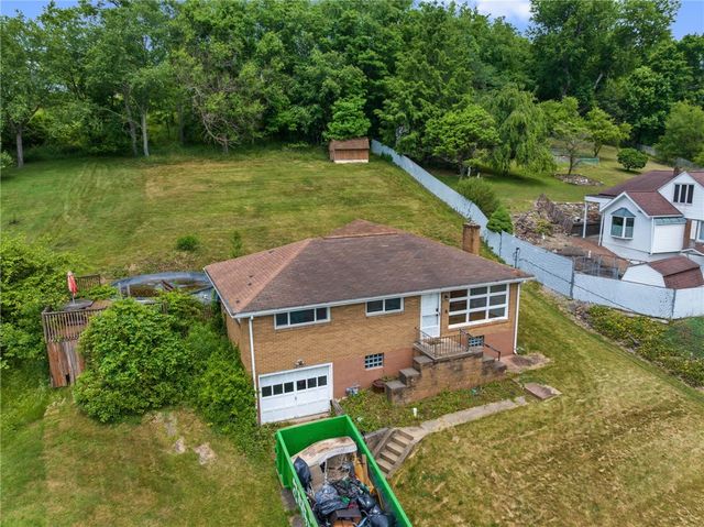 112 Chestnut Place, Manor, PA 15665