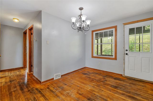 112 Chestnut Place, Manor, PA 15665