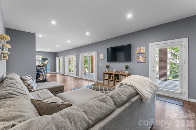 1778 Cedar Drive, Lenoir, NC 28645