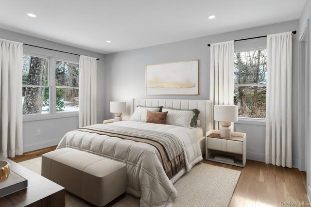 4 Northwood Court, Woodbury, NY 11797