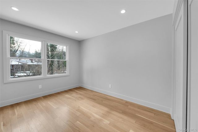 4 Northwood Court, Woodbury, NY 11797