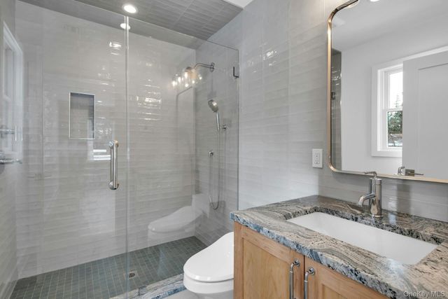 4 Northwood Court, Woodbury, NY 11797