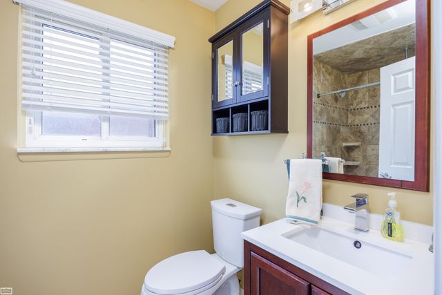 32339 Whitley Circle, Warren, MI 48088