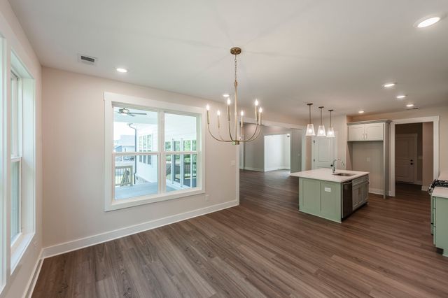 330 Thoroughbred Ln, Hartsville, TN 37074