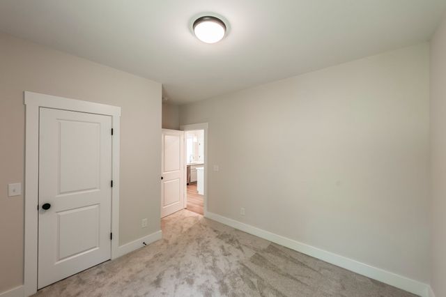 330 Thoroughbred Ln, Hartsville, TN 37074