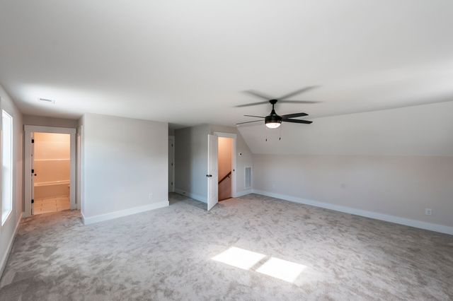 330 Thoroughbred Ln, Hartsville, TN 37074