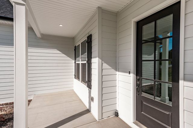 330 Thoroughbred Ln, Hartsville, TN 37074