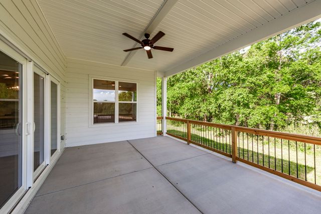 330 Thoroughbred Ln, Hartsville, TN 37074