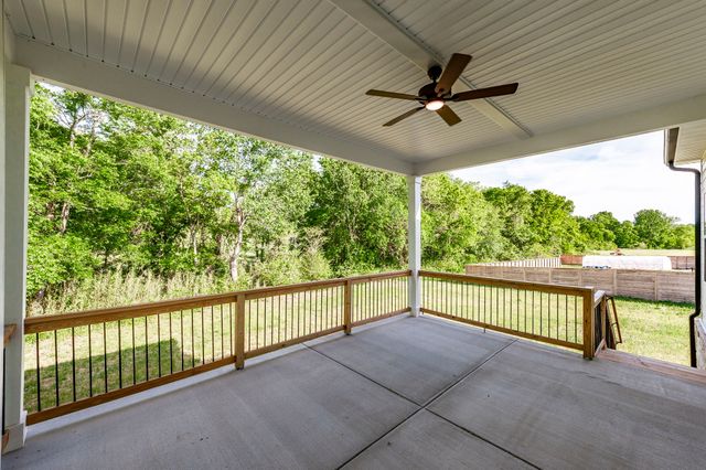 330 Thoroughbred Ln, Hartsville, TN 37074