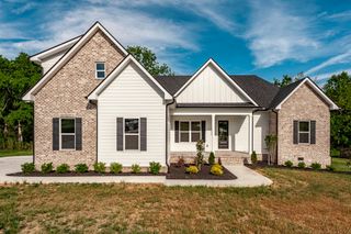 330 Thoroughbred Ln, Hartsville, TN 37074