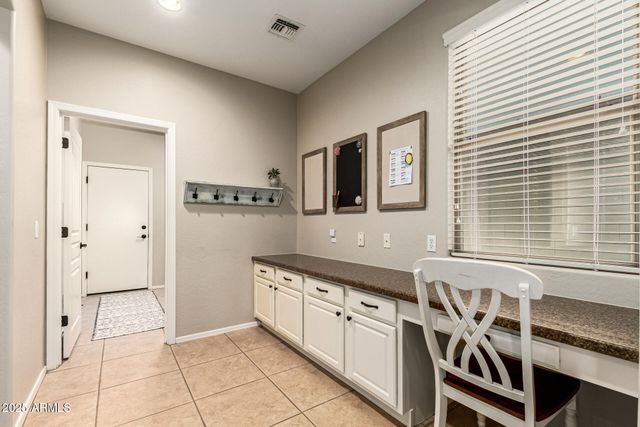 3721 S MARTINGALE Road, Gilbert, AZ 85297