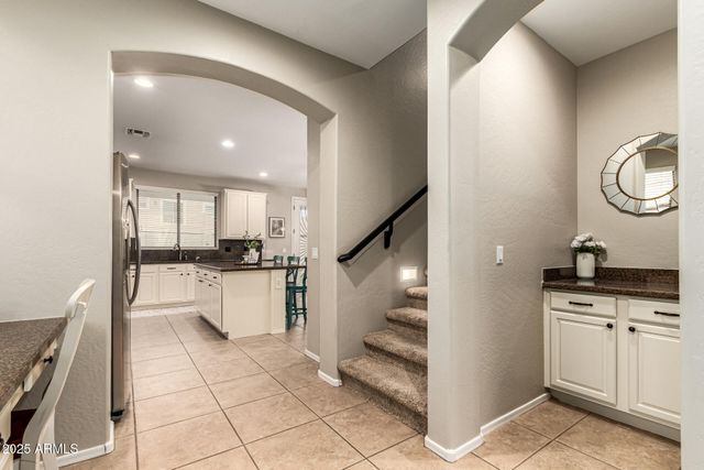 3721 S MARTINGALE Road, Gilbert, AZ 85297