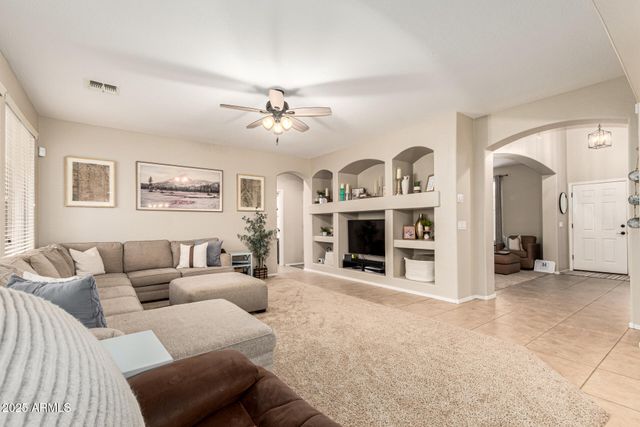 3721 S MARTINGALE Road, Gilbert, AZ 85297