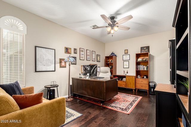 3721 S MARTINGALE Road, Gilbert, AZ 85297