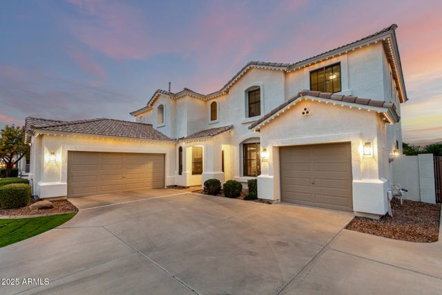3721 S MARTINGALE Road, Gilbert, AZ 85297