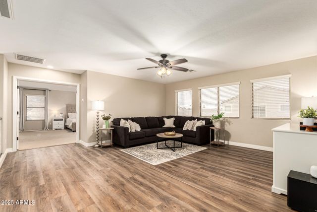 3721 S MARTINGALE Road, Gilbert, AZ 85297