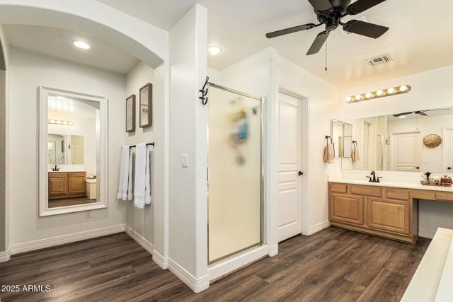 3721 S MARTINGALE Road, Gilbert, AZ 85297