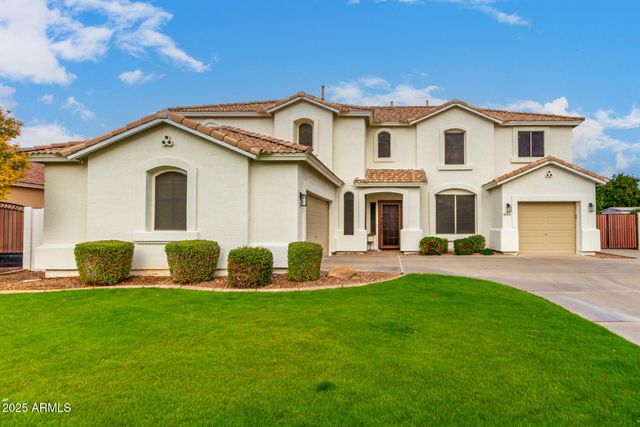 3721 S MARTINGALE Road, Gilbert, AZ 85297