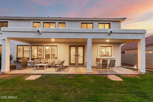 3721 S MARTINGALE Road, Gilbert, AZ 85297