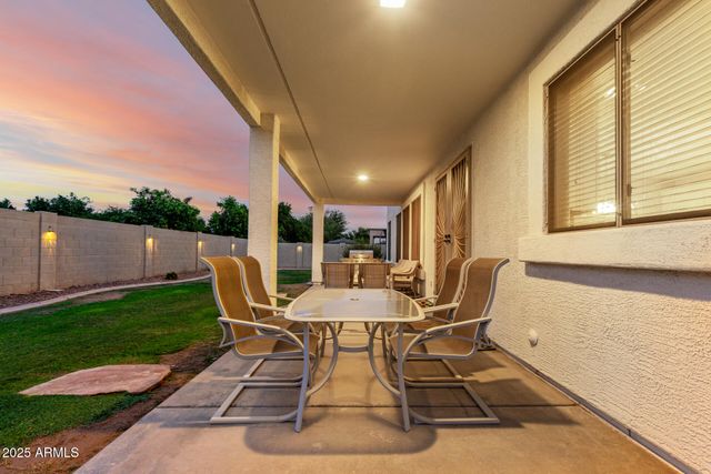 3721 S MARTINGALE Road, Gilbert, AZ 85297