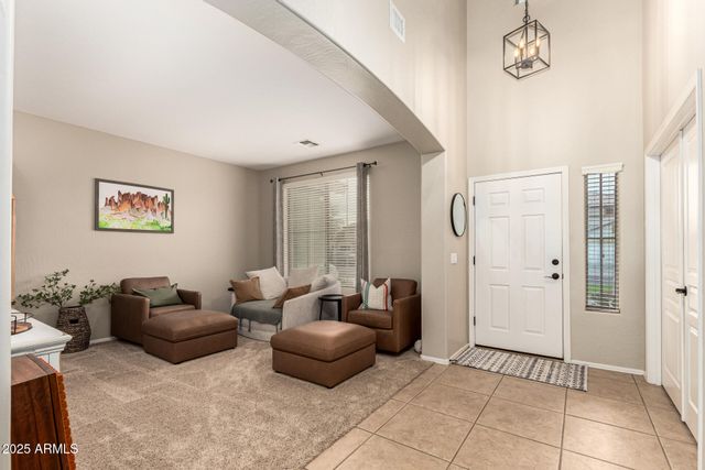 3721 S MARTINGALE Road, Gilbert, AZ 85297