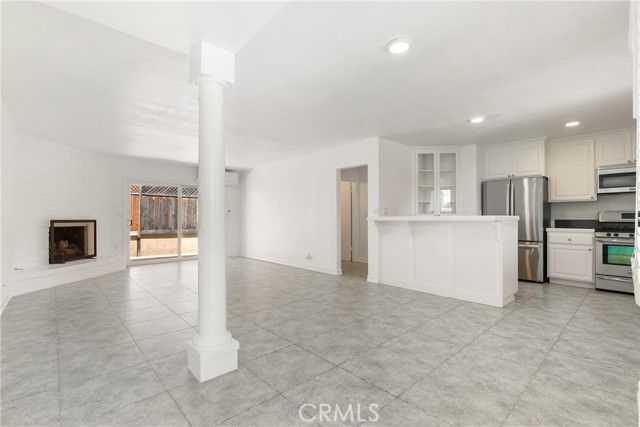 384 16th Place Unit B, Costa Mesa, CA 92627