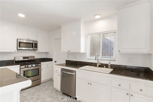 384 16th Place Unit B, Costa Mesa, CA 92627