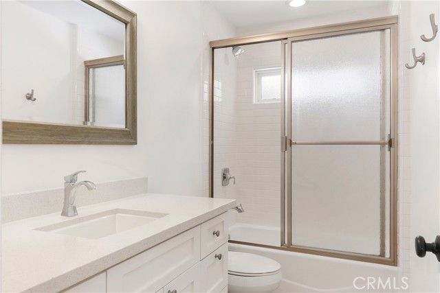 384 16th Place Unit B, Costa Mesa, CA 92627