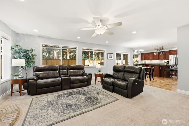 25234 234th Avenue SE, Maple Valley, WA 98038