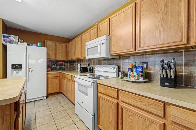 7936 Meadow Spring Lane, Fort Worth, TX 76120