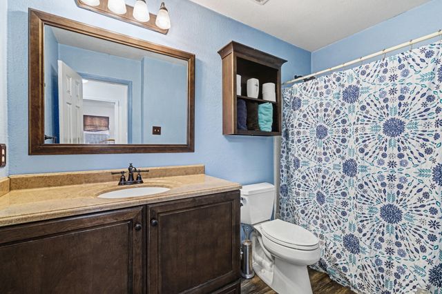 7936 Meadow Spring Lane, Fort Worth, TX 76120