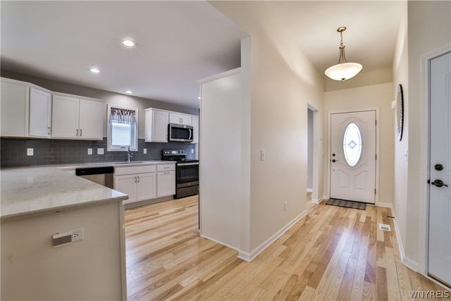 109 Grambo Drive, Lancaster, NY 14086