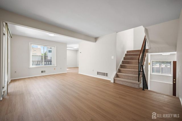 89 Diamond Lane, Old Bridge, NJ 08857