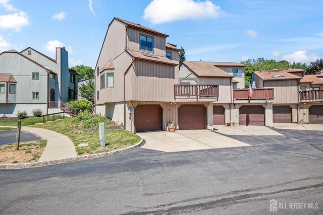 89 Diamond Lane, Old Bridge, NJ 08857