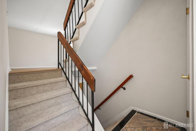 89 Diamond Lane, Old Bridge, NJ 08857