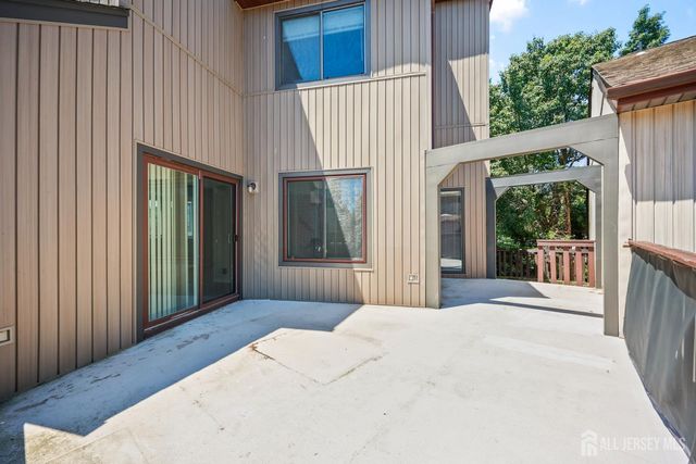 89 Diamond Lane, Old Bridge, NJ 08857