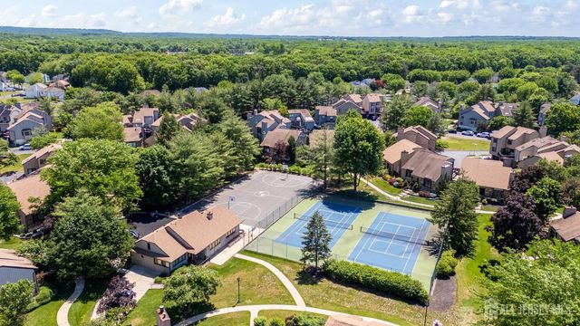 89 Diamond Lane, Old Bridge, NJ 08857