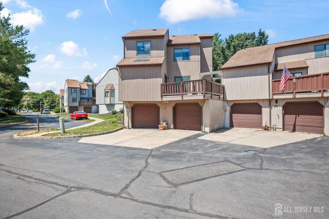 89 Diamond Lane, Old Bridge, NJ 08857