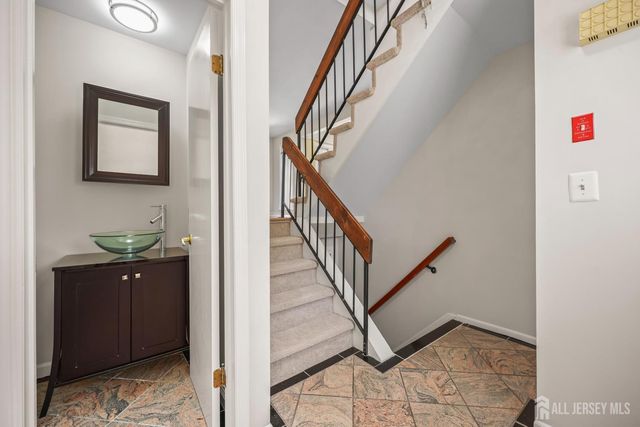 89 Diamond Lane, Old Bridge, NJ 08857