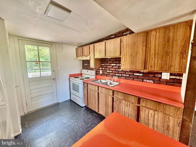 6201 SHADY SIDE RD, Shady Side, MD 20764