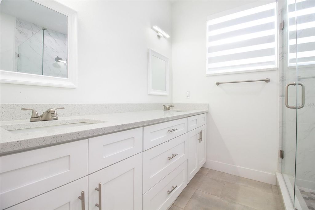 Image 19 of property listing at 8920 N NEWPORT AVENUE, Tampa, FL 33604